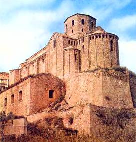 Замок и церковь XI в. в Кардоне (провинция Барселона).