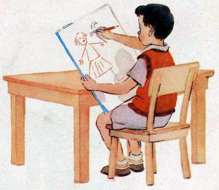 мальчик рисует